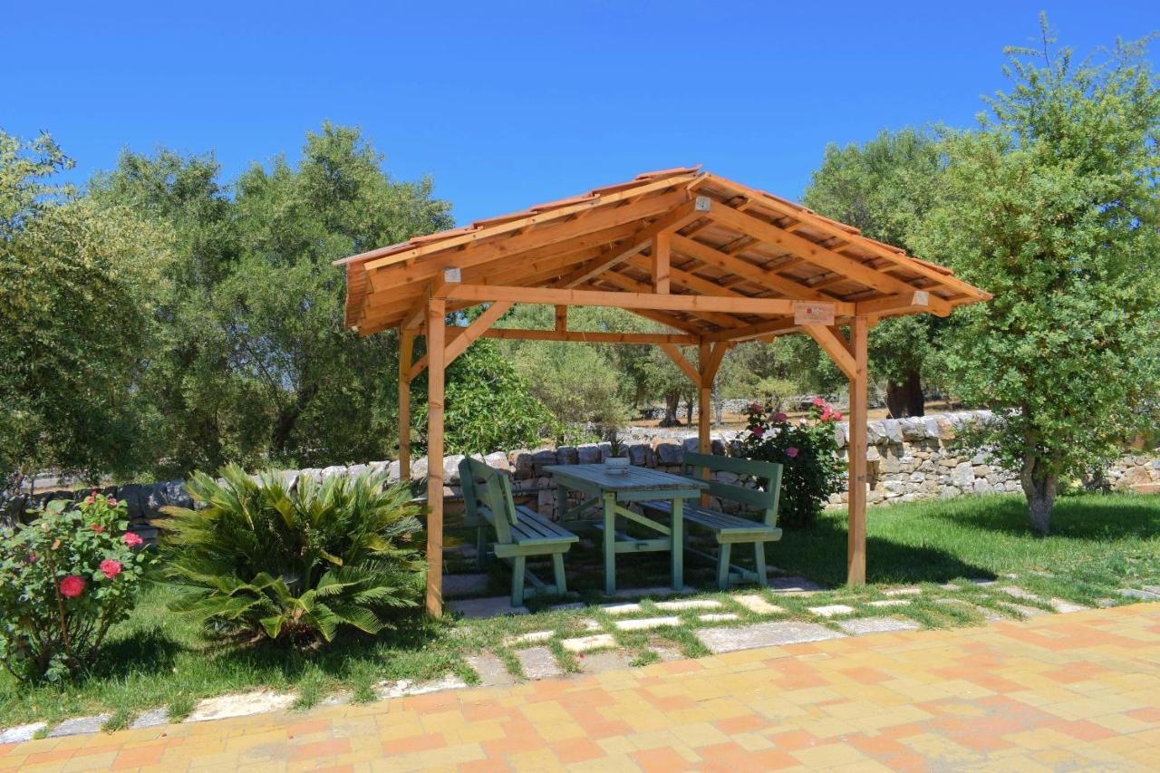 La Rosa Dei Trulli B&B Alberobello Bagian luar foto